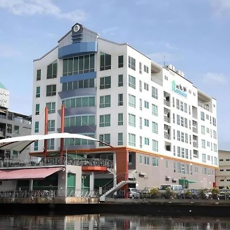 Plaza Sutera Biru Hotel Kuala Belait Esterno foto